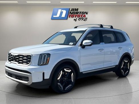 Used 2023 Kia Telluride S AWD/4WD image 1