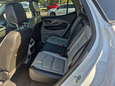 Certified 2022 GMC Terrain SLT w/ Infotainment Package II AWD/4WD image 28