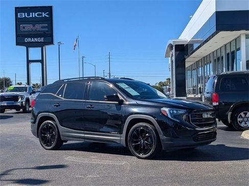 Used 2020 GMC Terrain SLE w/ Driver Convenience Package image 2
