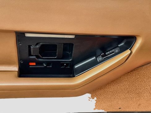 Used 1989 Chevrolet Corvette Convertible RWD image 15