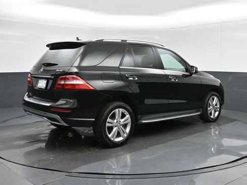 Used 2015 Mercedes-Benz ML 350 4MATIC image 7