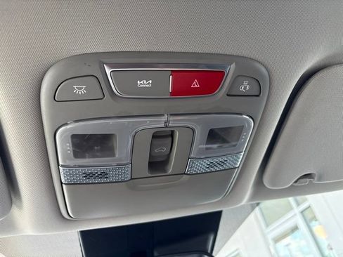 Certified 2024 Kia Telluride S w/ S Sunroof Package FWD image 18