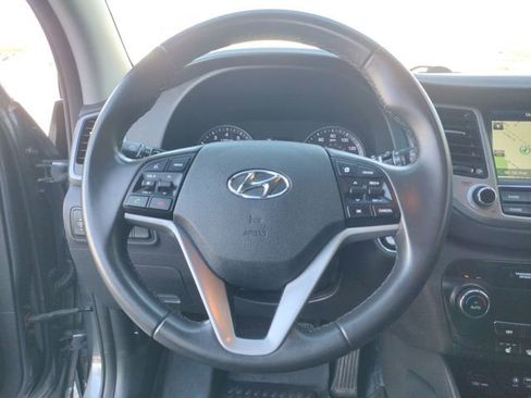 Used 2017 Hyundai Tucson SE Plus image 16