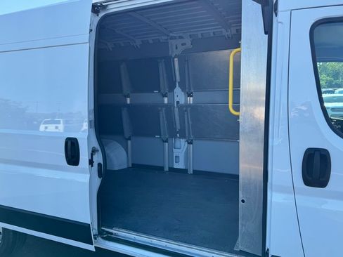 Used 2023 RAM ProMaster 3500 w/ Driver Convenience Group FWD image 14