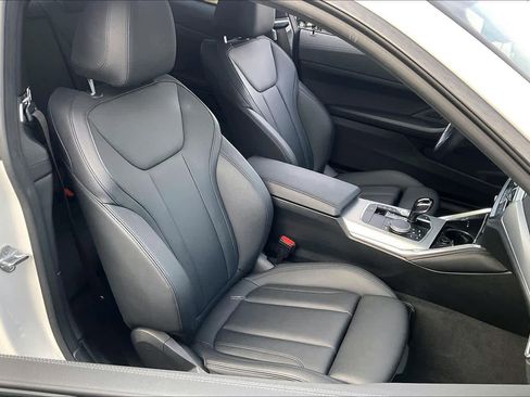 Used 2021 BMW 430i Coupe w/ M Sport Package image 10