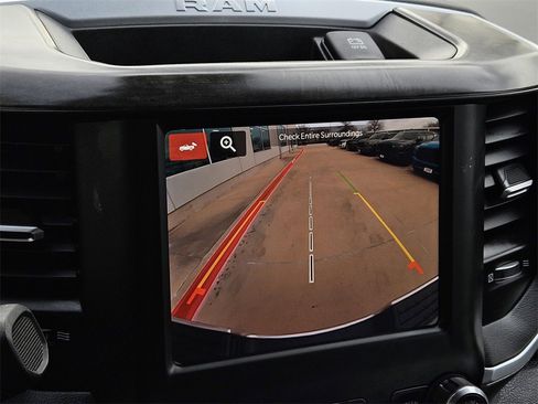 Used 2024 RAM 3500 Big Horn image 15