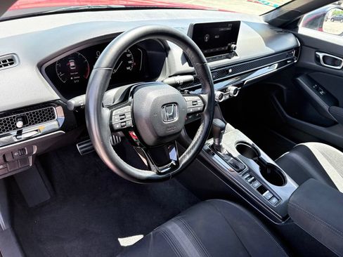 Used 2025 Honda Civic Sport image 7