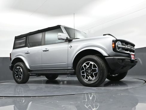 Used 2021 Ford Bronco Outer Banks image 29