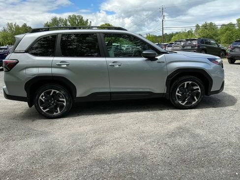 New 2026 Subaru Forester Premium AWD/4WD image 6