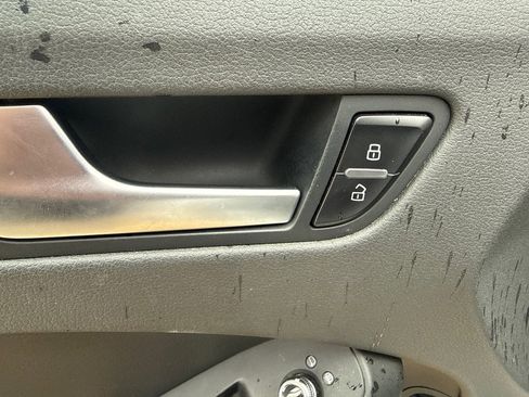 Used 2013 Audi A4 2.0T Premium image 17