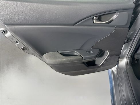 Used 2018 Honda Civic Sport image 25