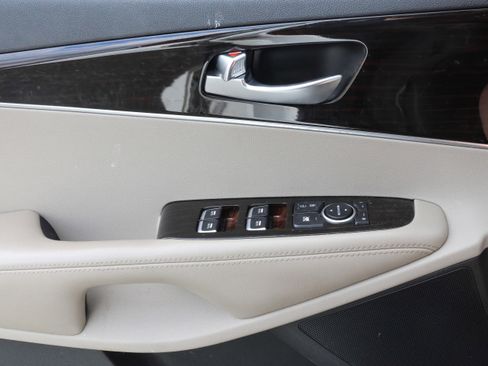 Used 2020 Kia Sorento EX image 12