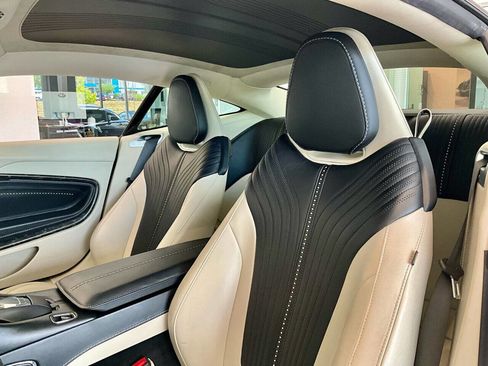 Used 2018 Aston Martin DB11 V12 image 28