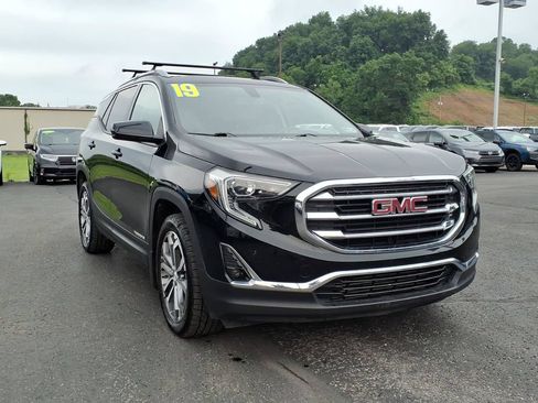 Used 2019 GMC Terrain SLT w/ Preferred Package AWD/4WD image 2