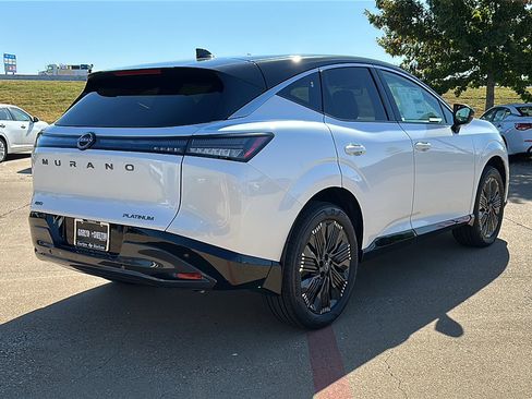New 2026 Nissan Murano Platinum image 8