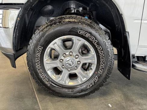 Used 2022 RAM 2500 Big Horn w/ Level A Equipment Group AWD/4WD image 10