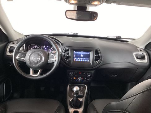 Used 2019 Jeep Compass Latitude AWD/4WD image 17