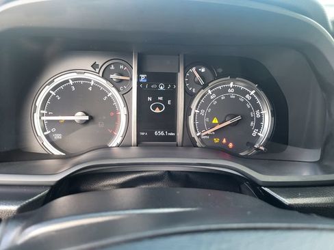 Used 2022 Toyota 4Runner TRD Off-Road Premium w/ Moonroof Package AWD/4WD image 14