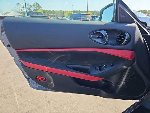 Used 2024 Nissan Z Performance w/ Floor Mat Package image 26