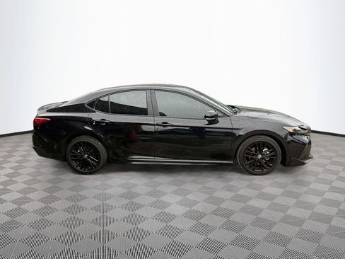 Used 2026 Toyota Camry SE FWD image 5
