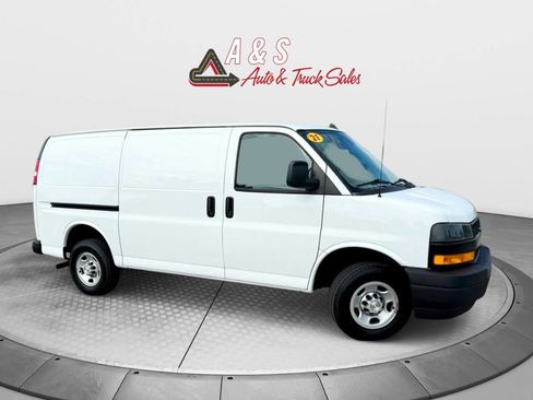 Used 2021 Chevrolet Express 2500 w/ Driver Convenience Package image 1