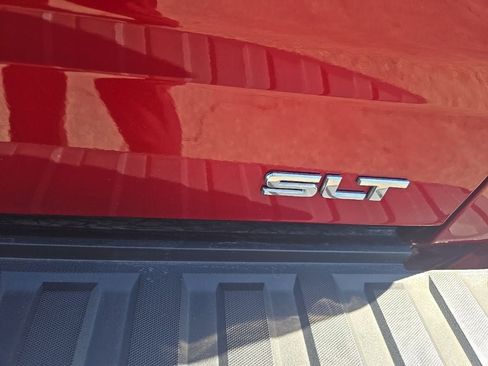 Used 2018 GMC Sierra 1500 SLT image 17