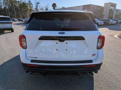 Certified 2024 Ford Explorer ST w/ Equipment Group 401A image 5