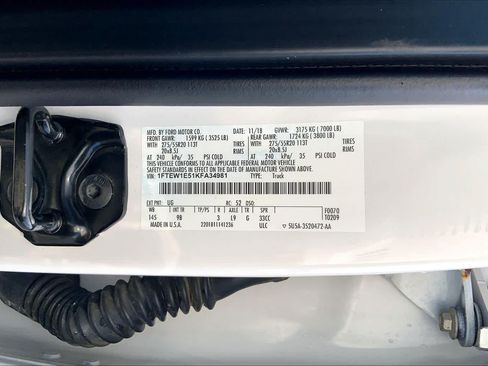 Used 2019 Ford F150 Platinum w/ Equipment Group 701A Luxury AWD/4WD image 34