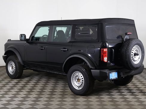 Used 2023 Ford Bronco 4-Door image 6