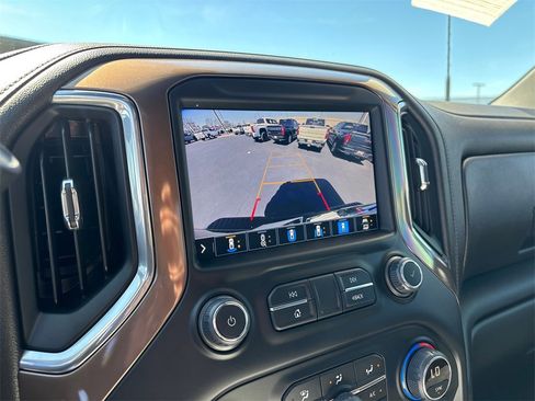 Certified 2022 Chevrolet Silverado 2500 High Country w/ Safety Package II image 19