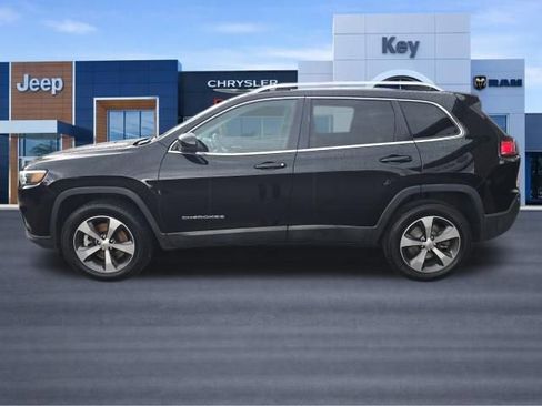 Used 2019 Jeep Cherokee Limited AWD/4WD image 5