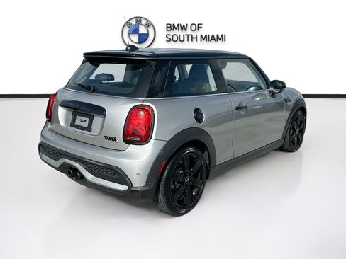 Used 2024 MINI Cooper S FWD image 7