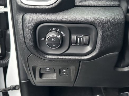 Used 2022 RAM 1500 Laramie image 24