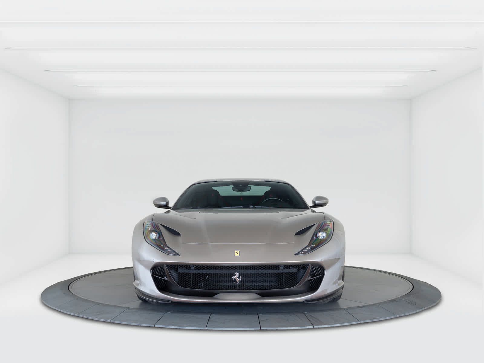 Used 2022 Ferrari 812 GTS RWD image 8
