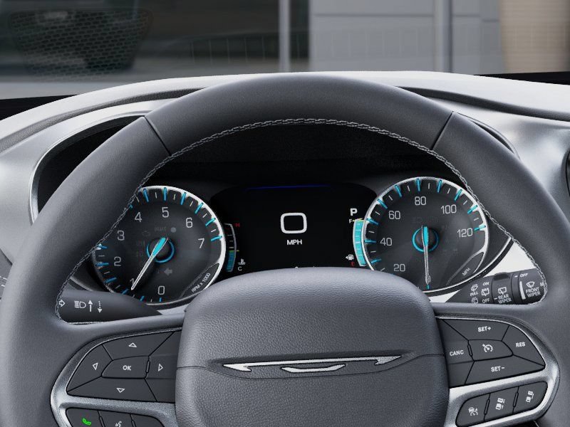 New 2027 Chrysler Pacifica Select AWD/4WD image 18