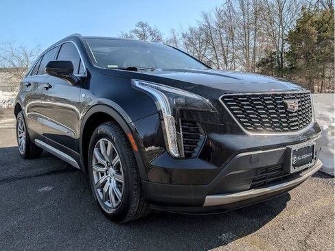 Used 2020 Cadillac XT4 Premium Luxury w/ Driver Awareness Package image 3