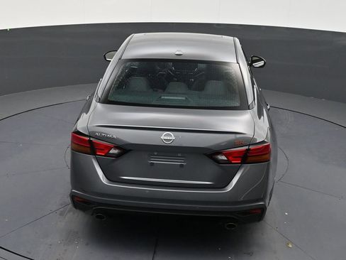 Used 2024 Nissan Altima 2.5 SR w/ SR Premium Package FWD image 16