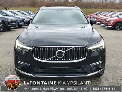 Used 2022 Volvo XC60 B6 Inscription w/ Protection Package Premier image 2
