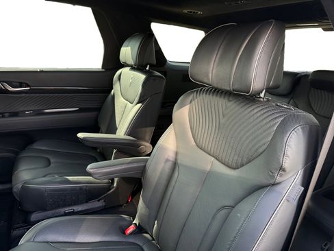 Certified 2025 Hyundai Palisade Calligraphy image 16