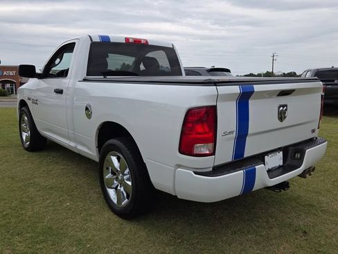 Used 2019 RAM 1500 Express RWD image 16
