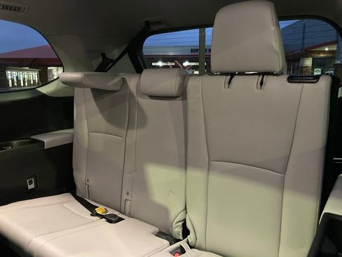 Used 2025 Toyota Grand Highlander AWD Hybrid image 12