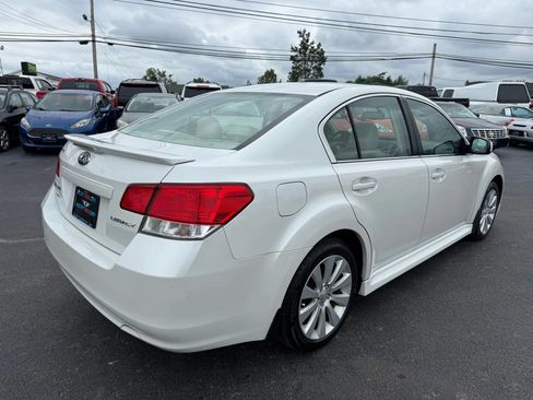Used 2010 Subaru Legacy 2.5i Limited w/ Appearance Package 1H image 3