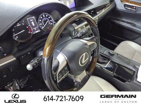 Used 2016 Lexus ES 350 w/ Premium Package w/Wood Trim FWD image 18