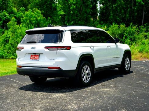Used 2022 Jeep Grand Cherokee L Limited AWD/4WD image 7
