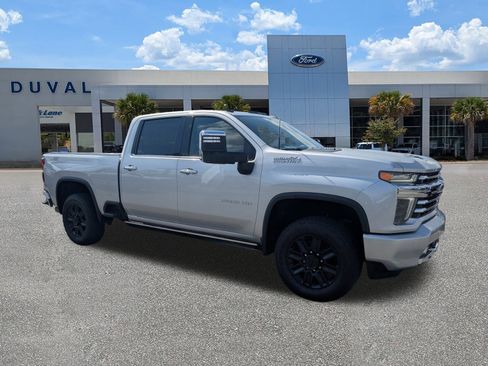 Used 2021 Chevrolet Silverado 2500 High Country w/ Z71 Off-Road Package image 2
