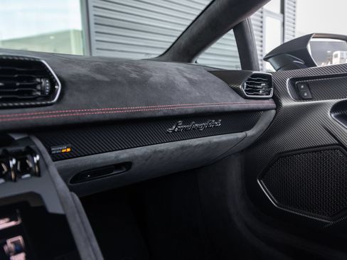 Used 2023 Lamborghini Huracan Sterrato AWD/4WD image 38