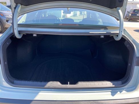 Used 2025 Kia K4 LXS image 30