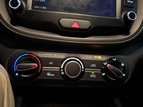 Certified 2023 Kia Soul LX image 30