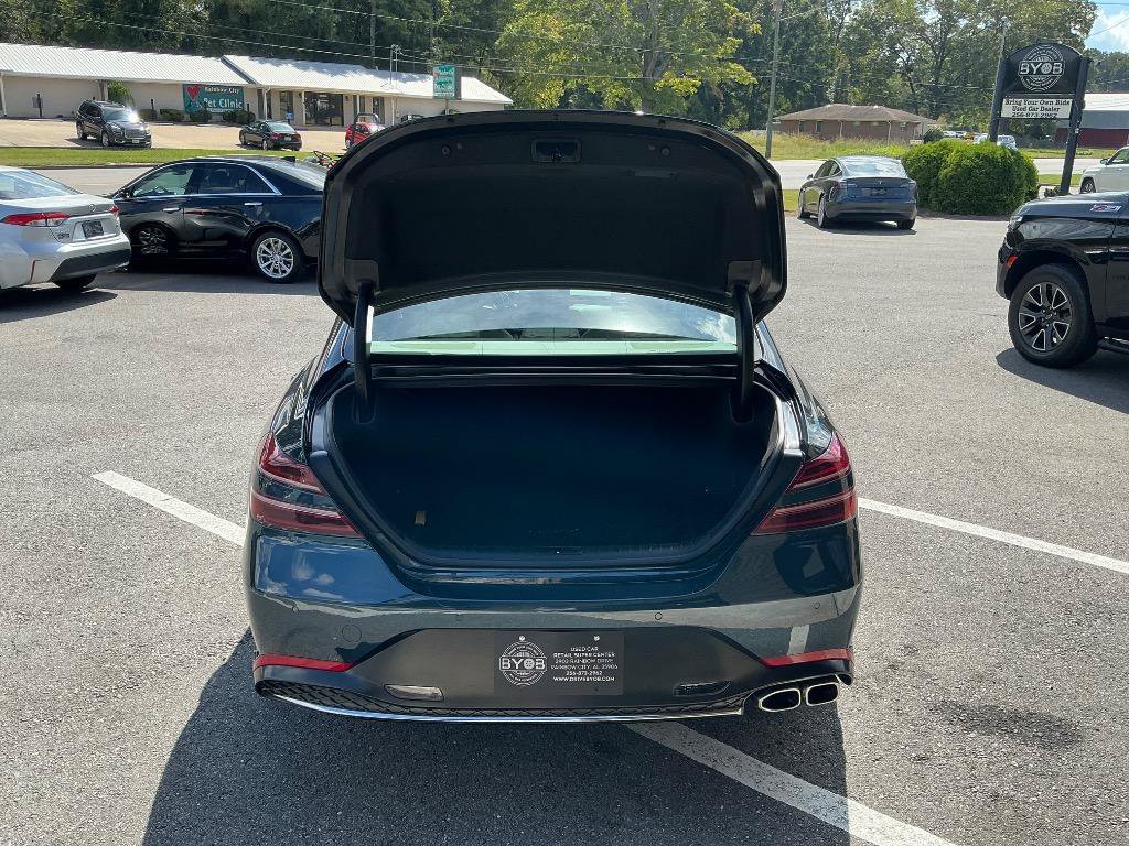Used 2022 Genesis G70 2.0T w/ Prestige Package RWD image 4