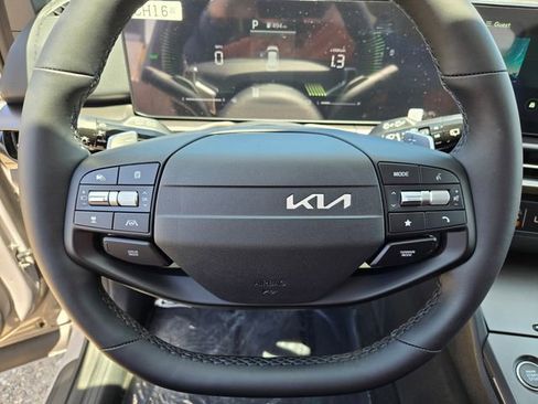 New 2026 Kia Sportage EX AWD/4WD image 16